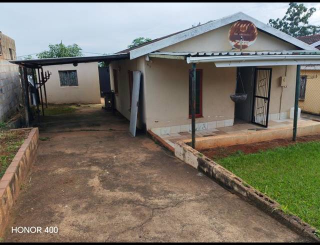 4 BEDROOM PROPERTY TO RENT IN PANORAMA GARDENS